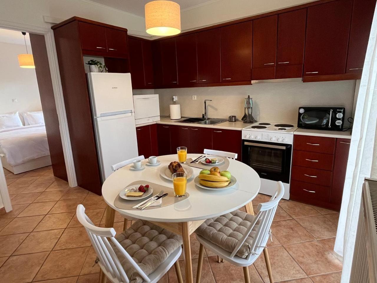 Marousi Cozy Apartment Athena Bagian luar foto