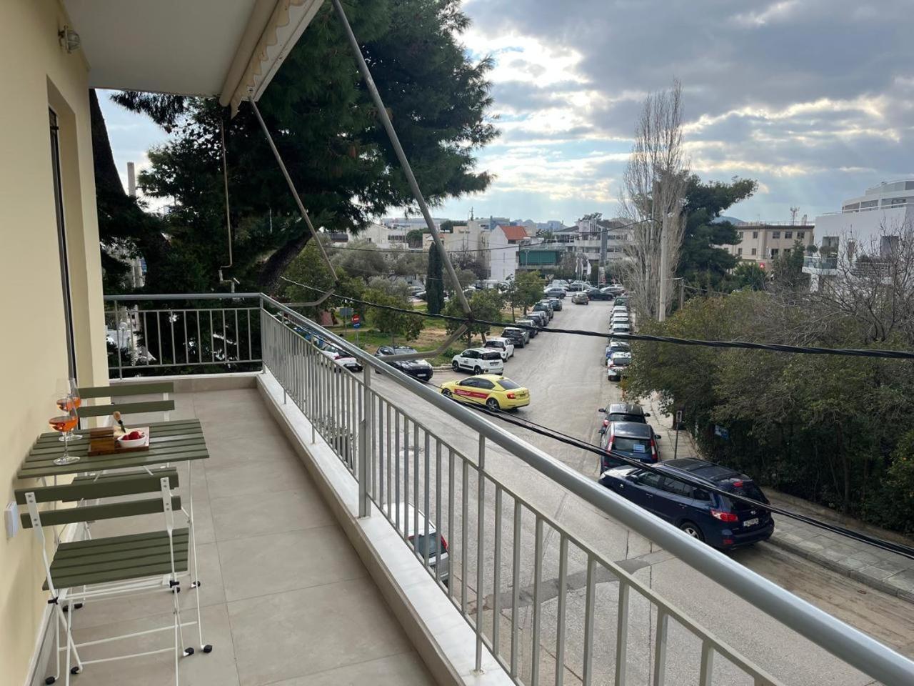 Marousi Cozy Apartment Athena Bagian luar foto