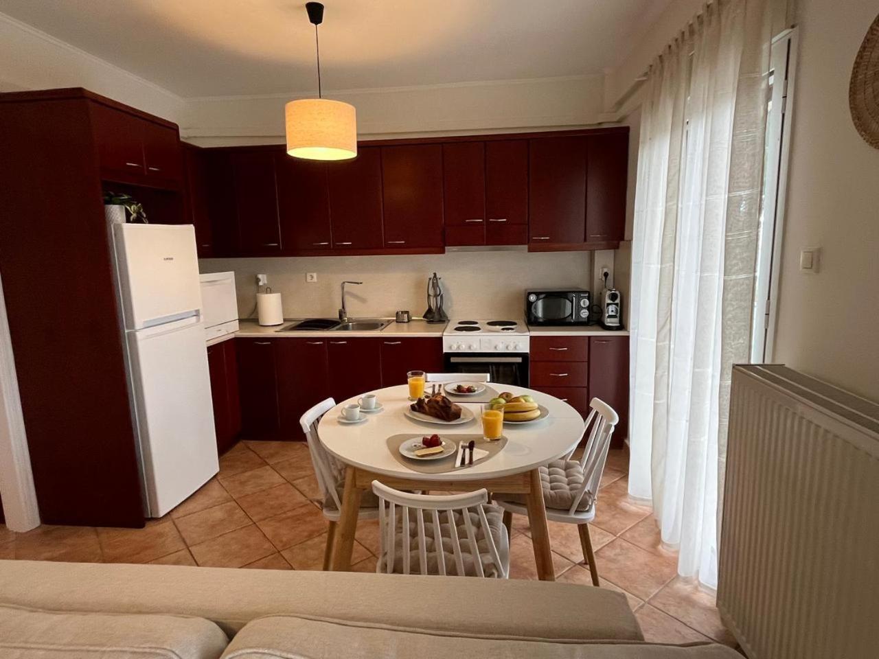 Marousi Cozy Apartment Athena Bagian luar foto